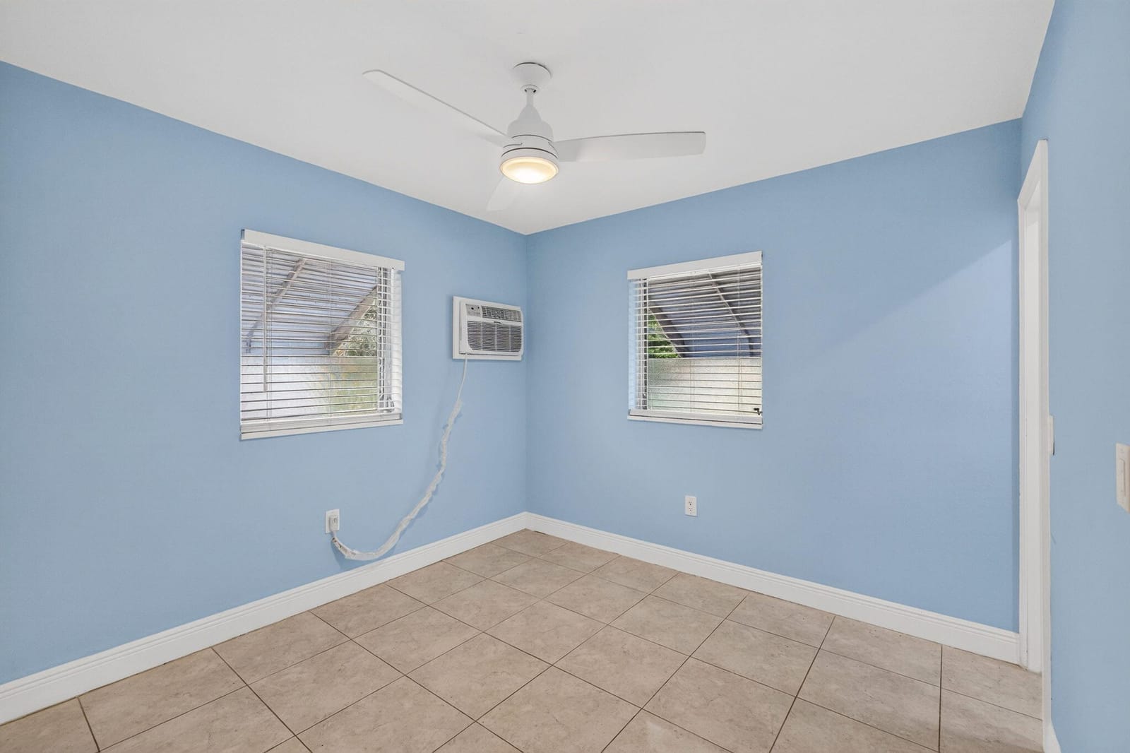 1873 SW 28TH Terrace, Fort Lauderdale, FL 33312 photo 14