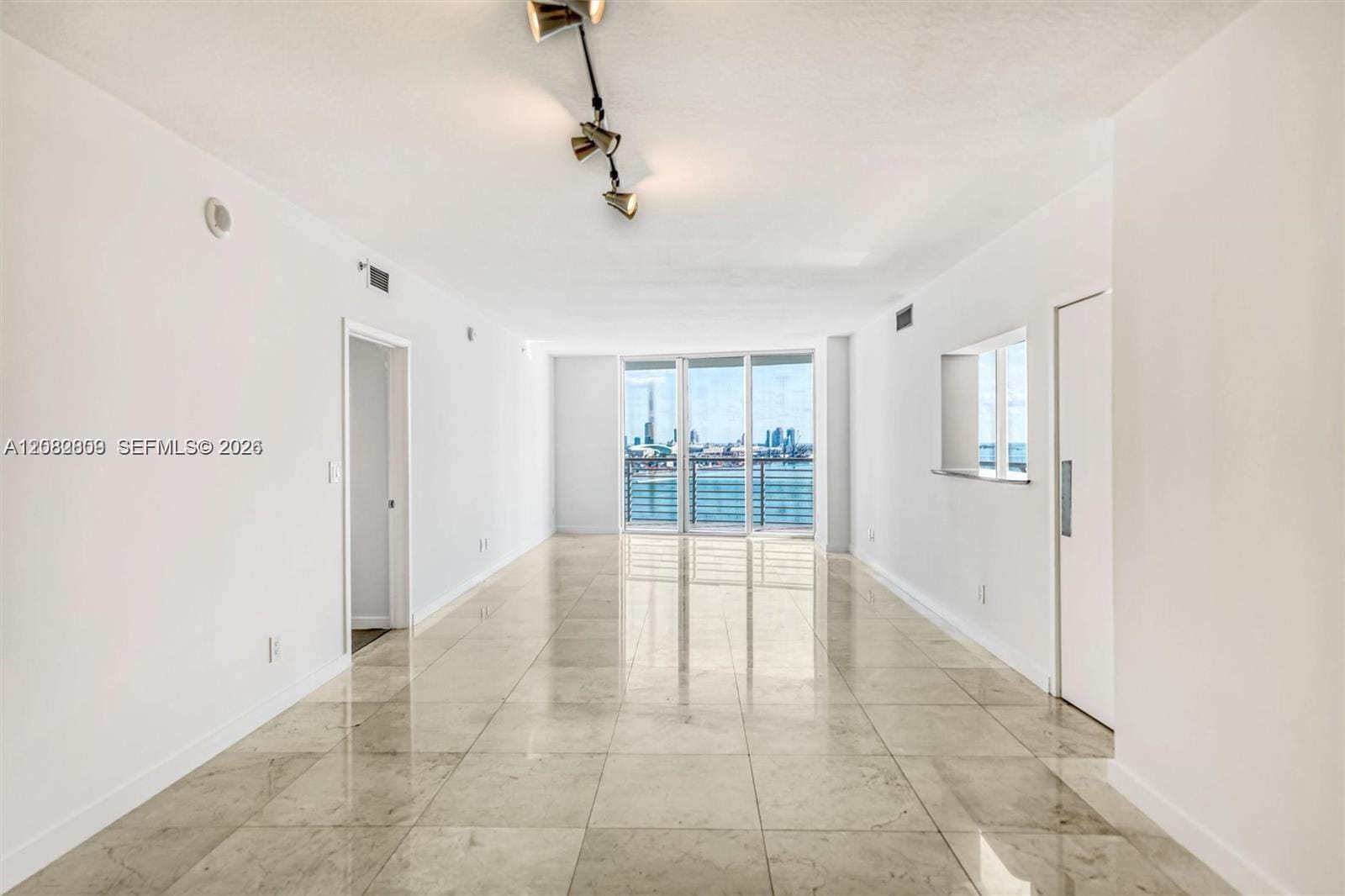 325 NE Biscayne Boulevard 1923 — photo 10