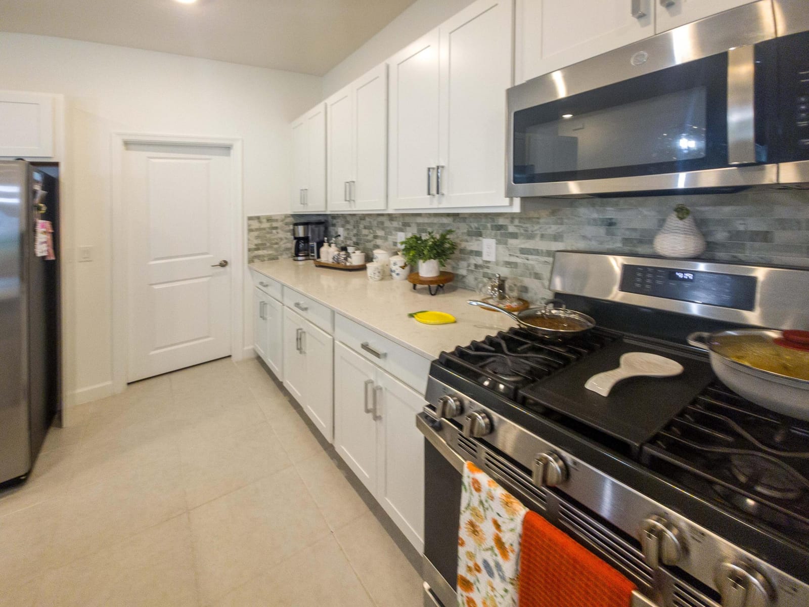1381 Haywagon Trail — photo 8