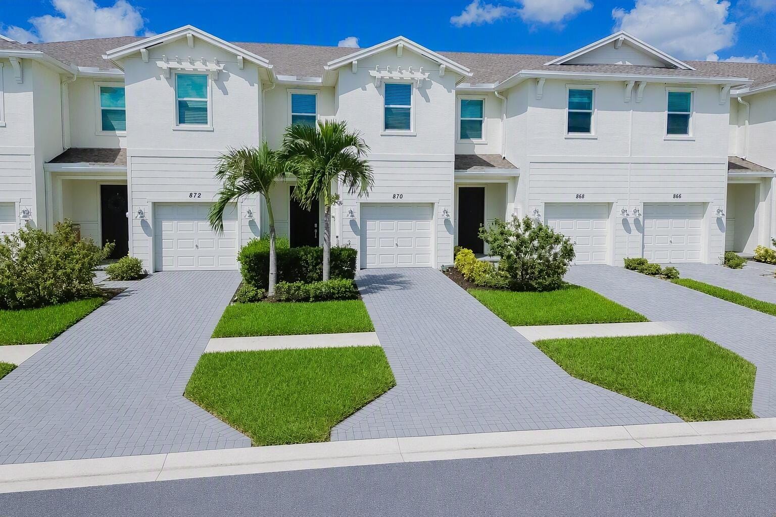 870 SE Grovebush Lane, Port St. Lucie, FL 34984