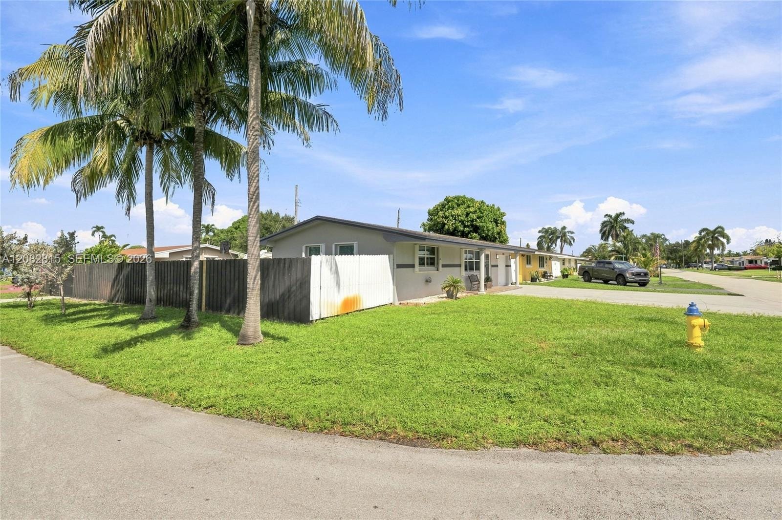 1000 NW 76th Terrace, Pembroke Pines, FL 33024 photo 14