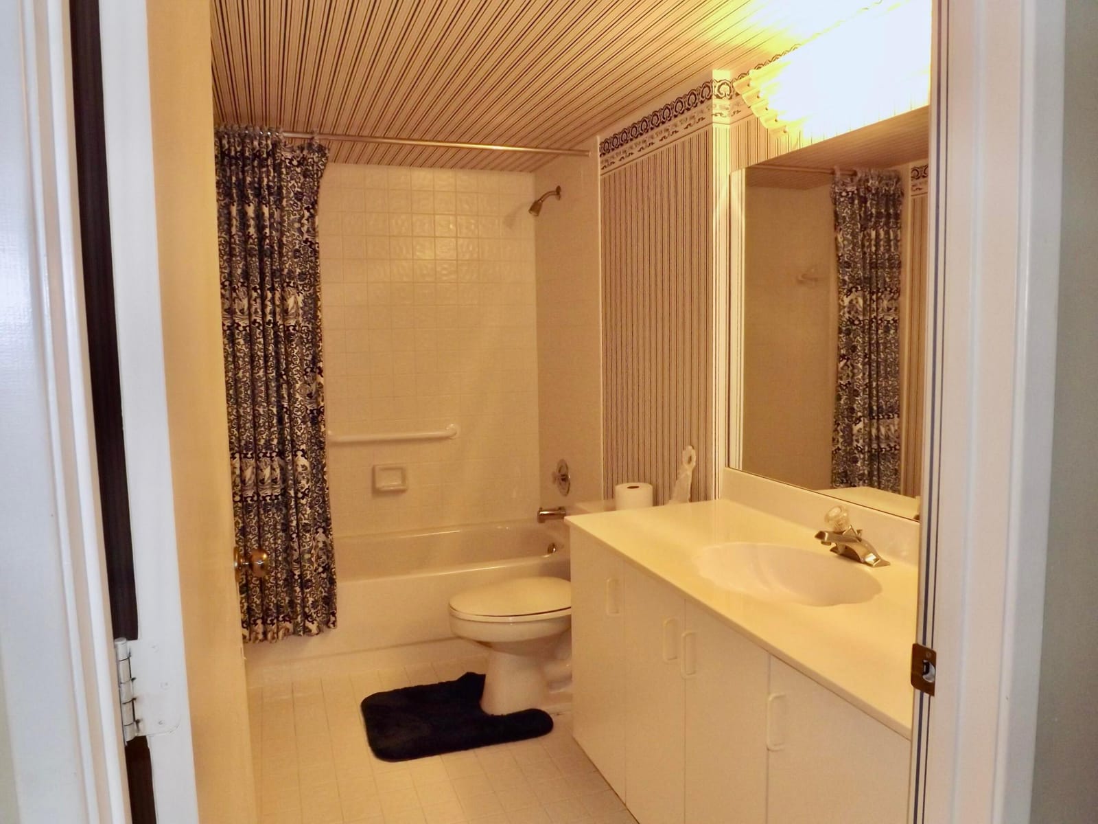 6112 Huntwick Terrace 205, Delray Beach, FL 33484 photo 18