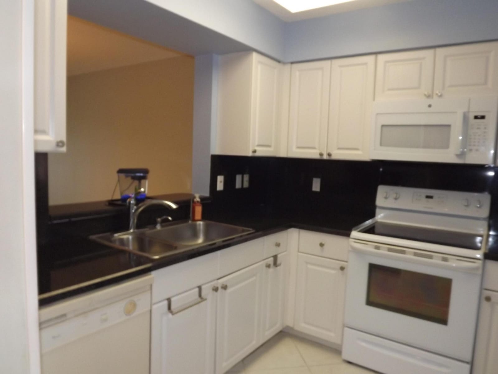6112 Huntwick Terrace 205 — photo 7
