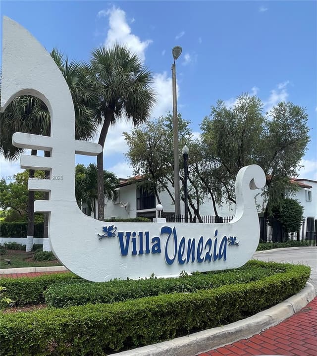 1341 SW 124th Court 4-E, Miami, FL 33184