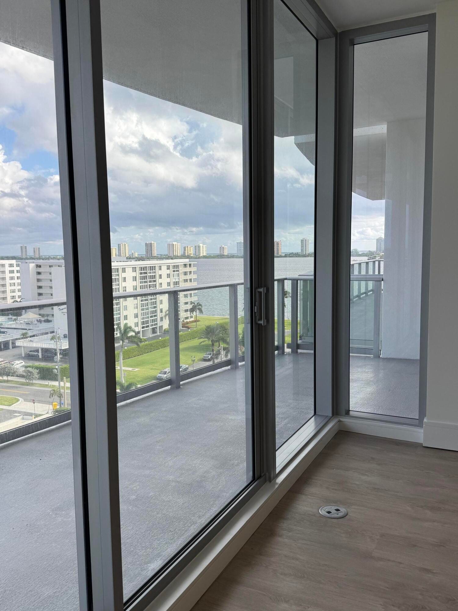 220 Lake Shore Drive 813 — photo 4