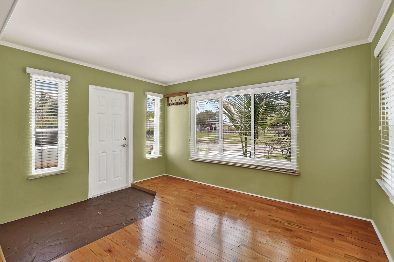 411 Evergreen Drive, Lake Park, FL 33403 photo 2