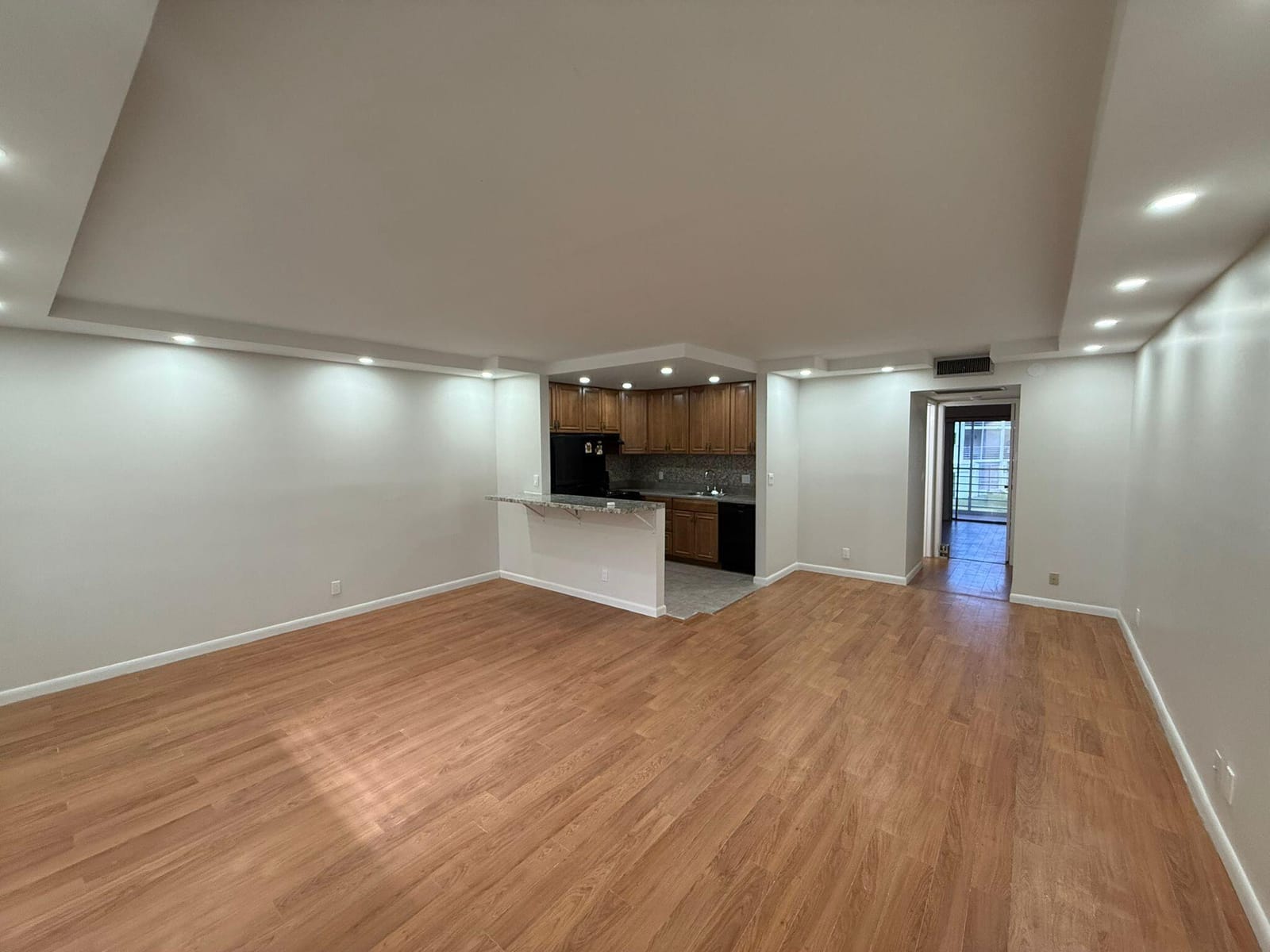 2200 SPRINGDALE Boulevard 206 — photo 2