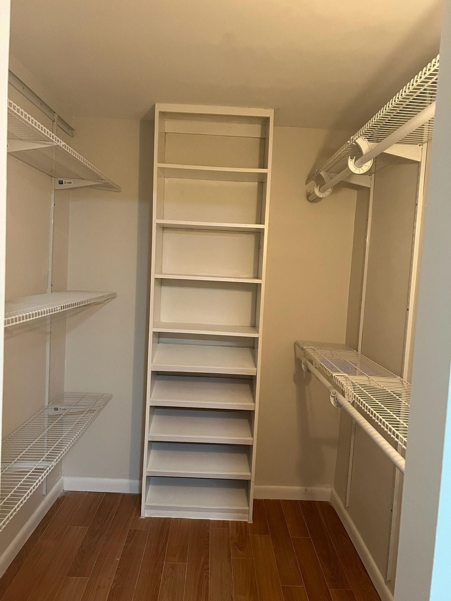 2200 SPRINGDALE Boulevard 206 — photo 8