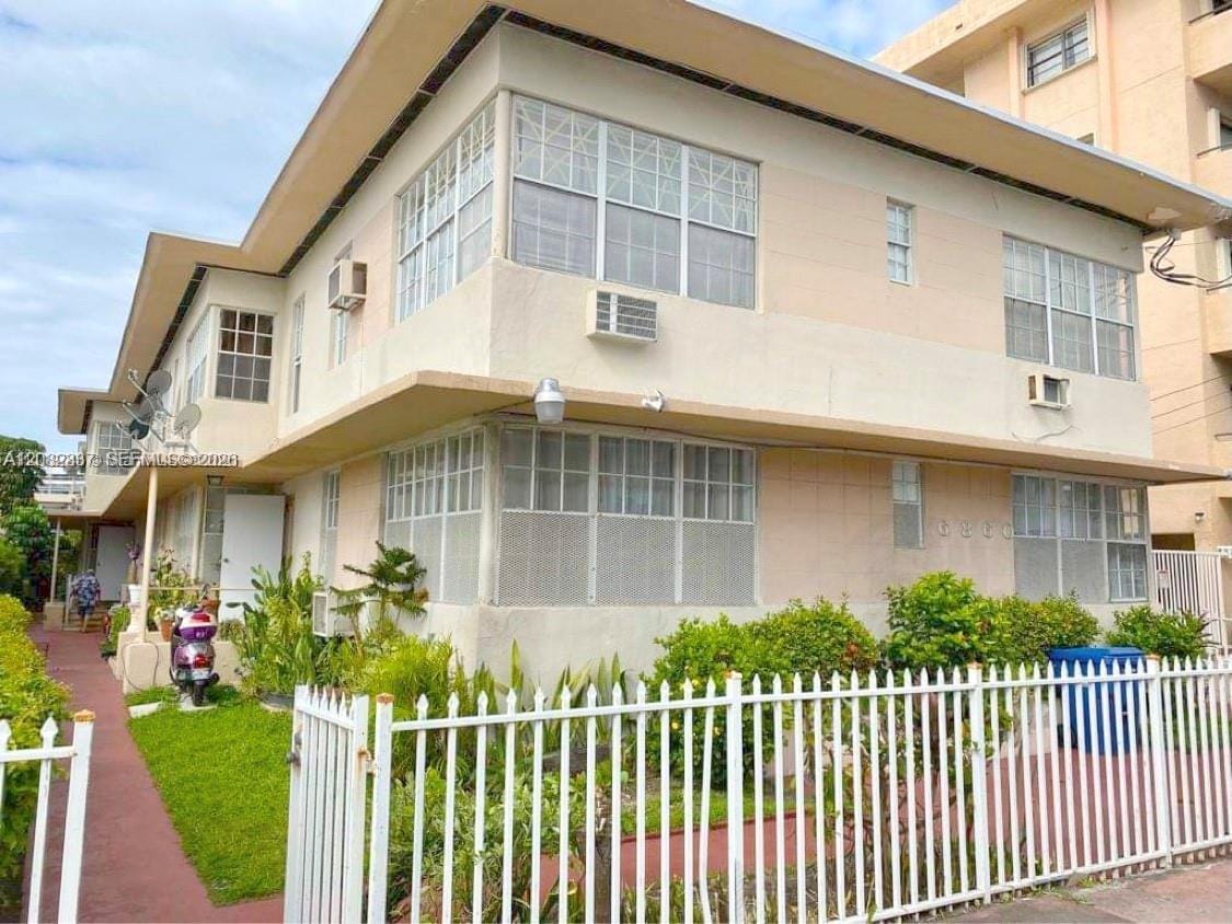 6860 Abbott Avenue 8B, Miami Beach, FL 33141
