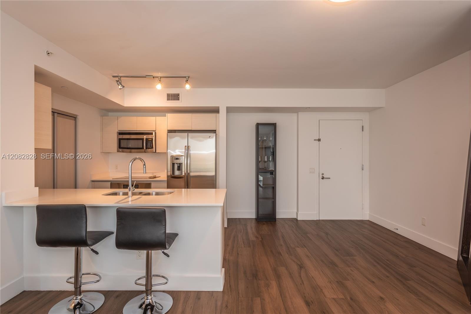 4250 Biscayne Boulevard 1616 — photo 9