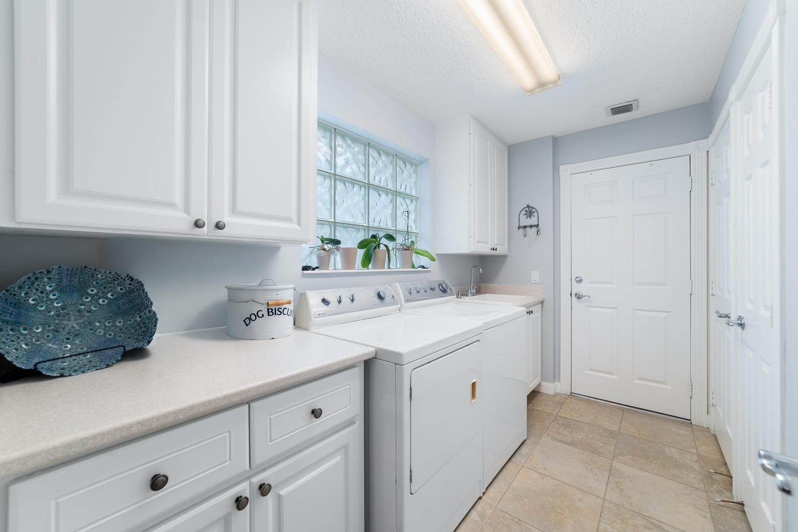 10476 SW Stratton Drive — photo 8