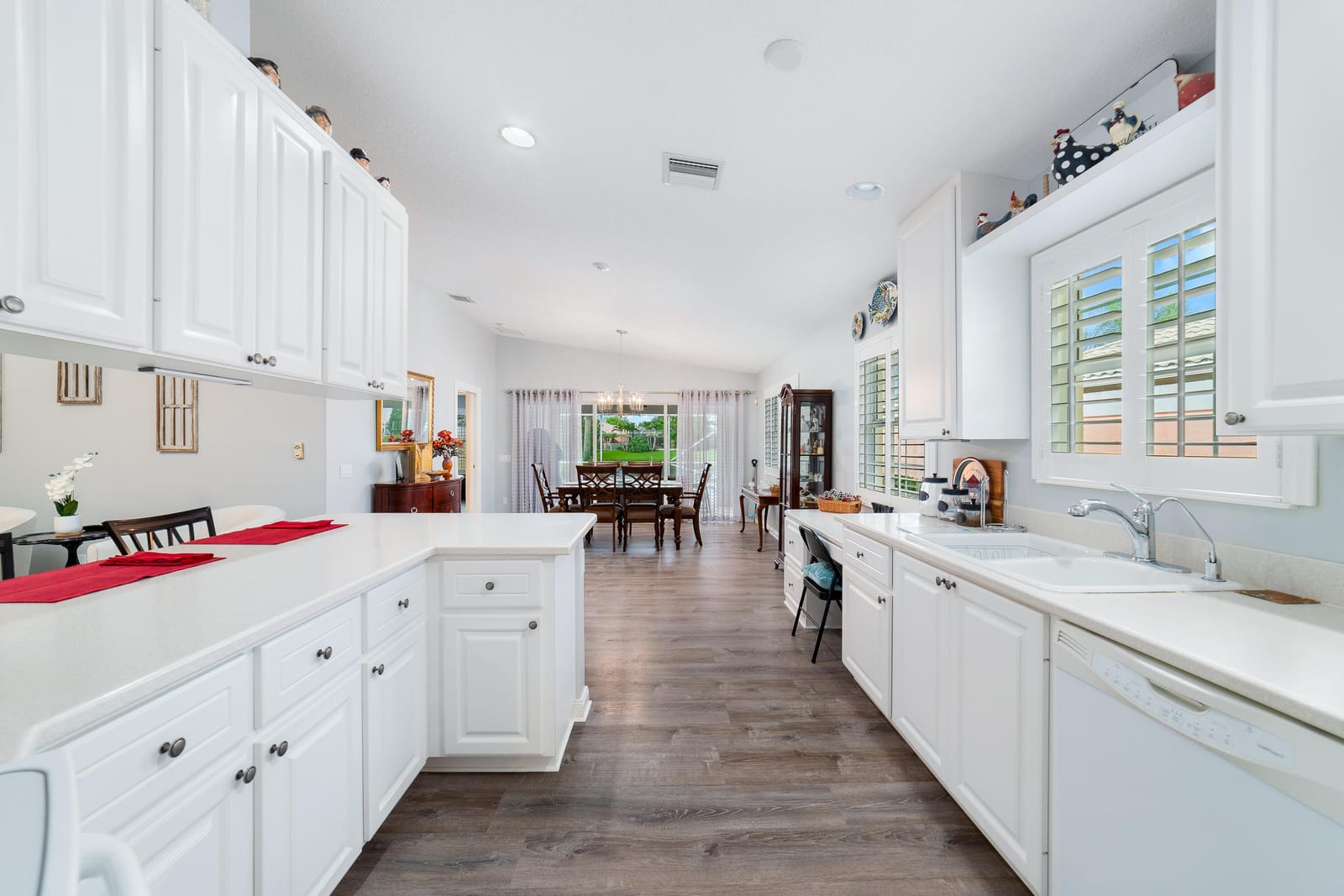 10476 SW Stratton Drive — photo 2