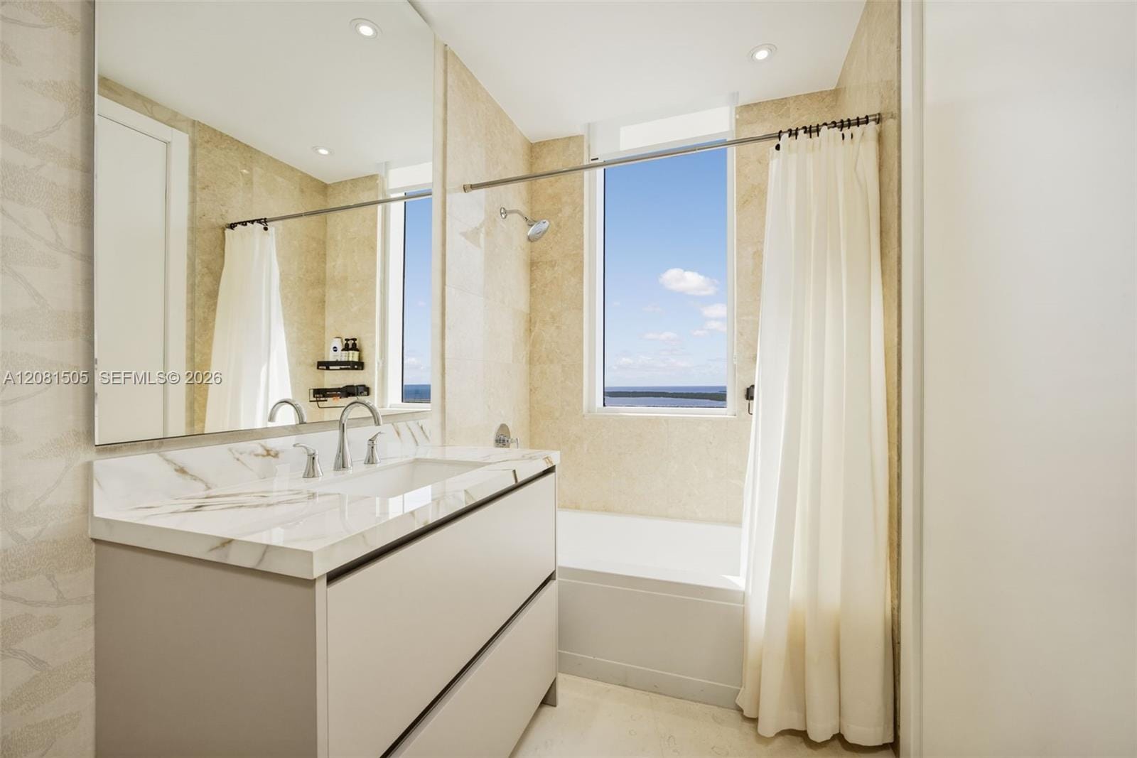 901 Brickell Key Boulevard 3708, Miami, FL 33131 photo 16
