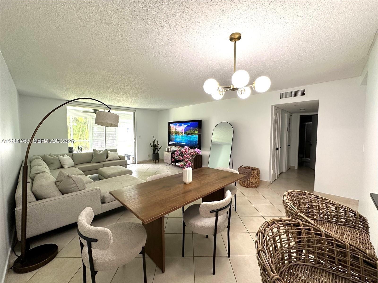 620 NE 12th Avenue 102 — photo 3