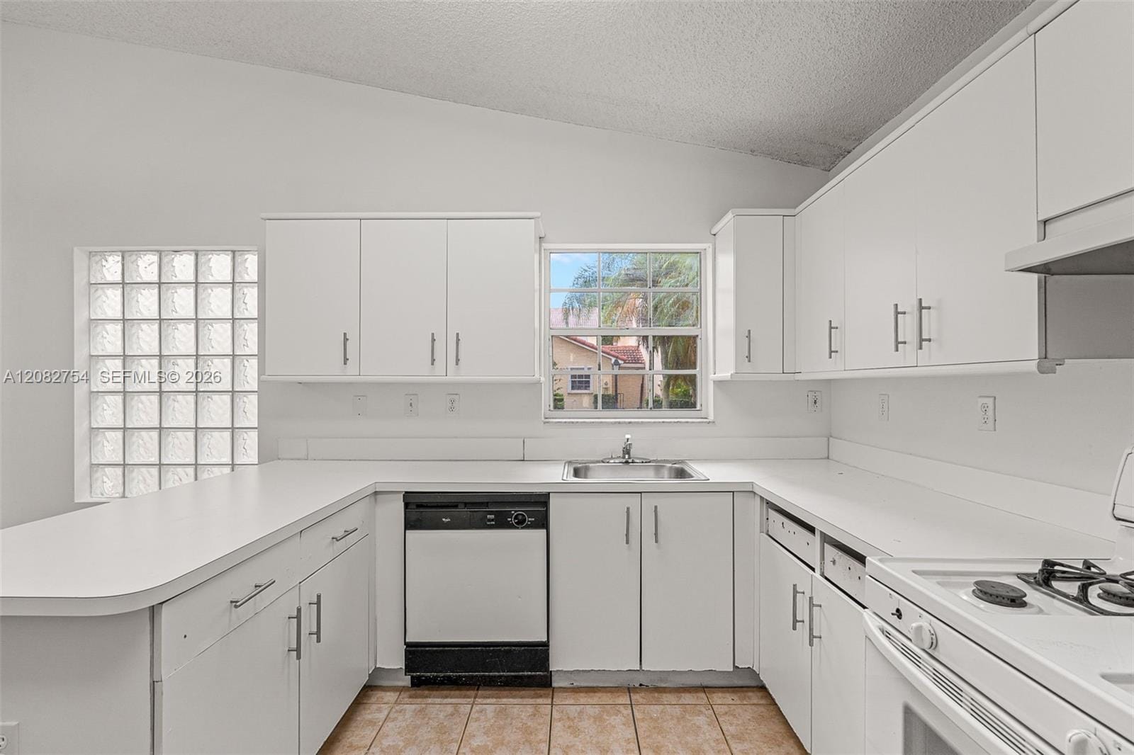 15261 SW 111th Street, Miami, FL 33196 photo 5