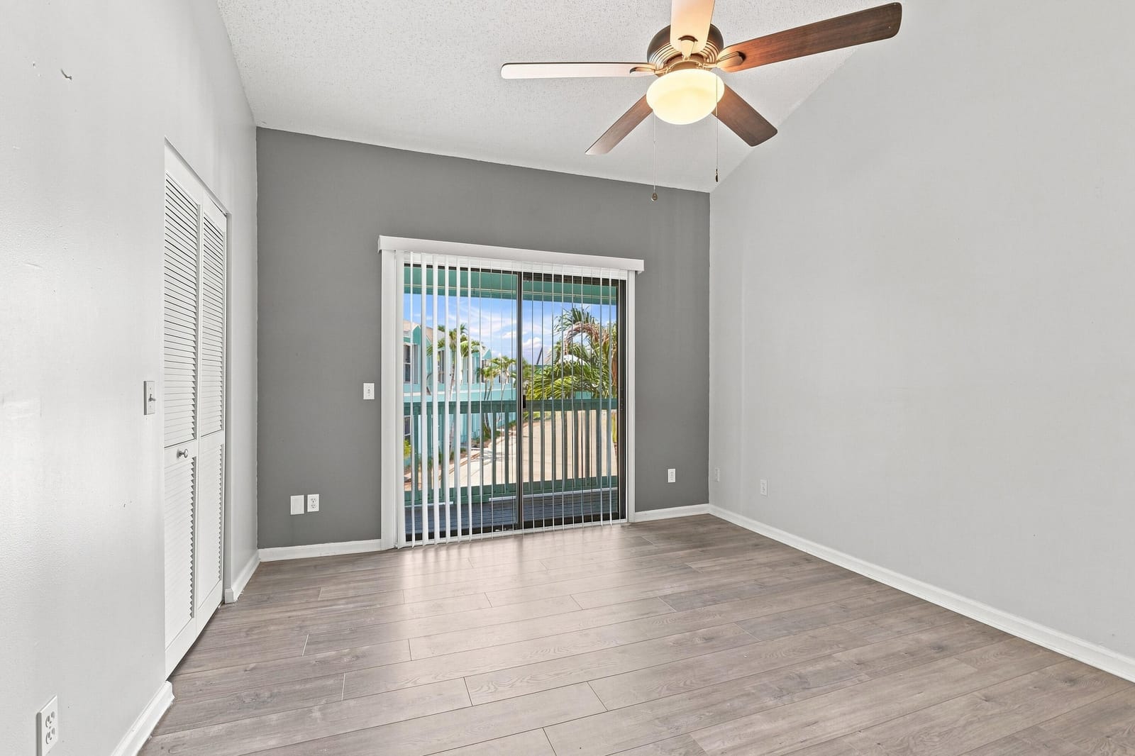13521 S INDIAN RIVER Drive 1003, Jensen Beach, FL 34957 photo 11