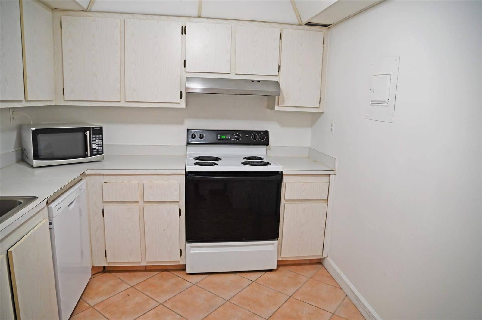 525 N OCEAN Boulevard 923 — photo 8