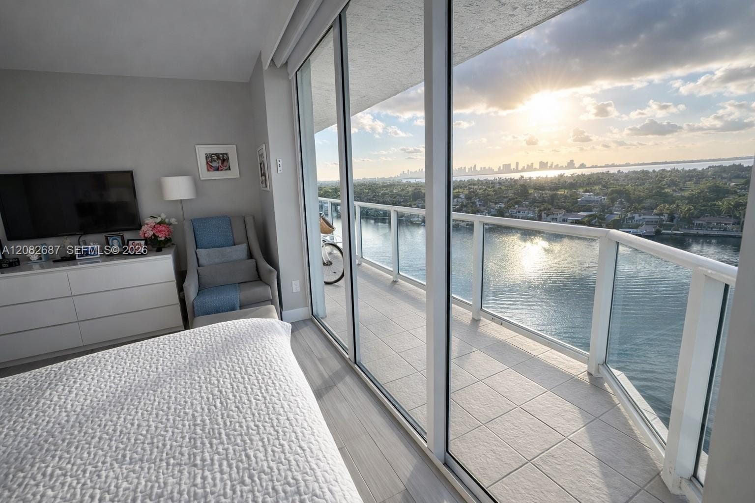 5900 Collins Avenue 1405, Miami Beach, FL 33140 photo 24