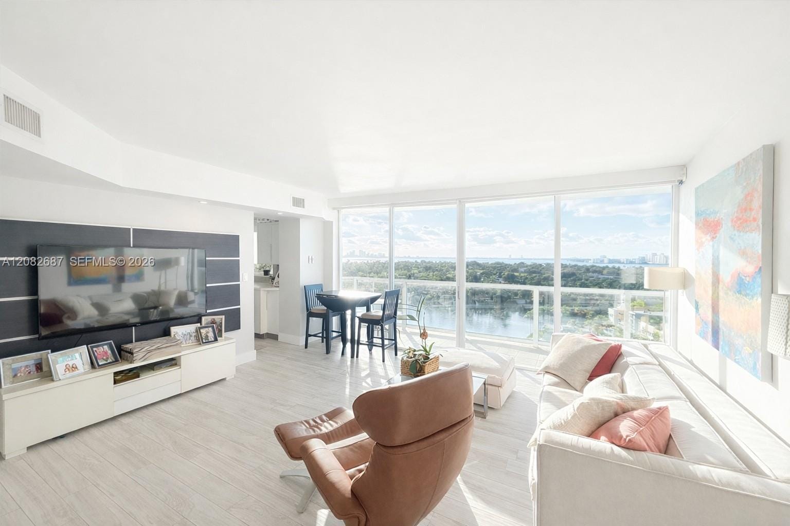 5900 Collins Avenue 1405 — photo 5