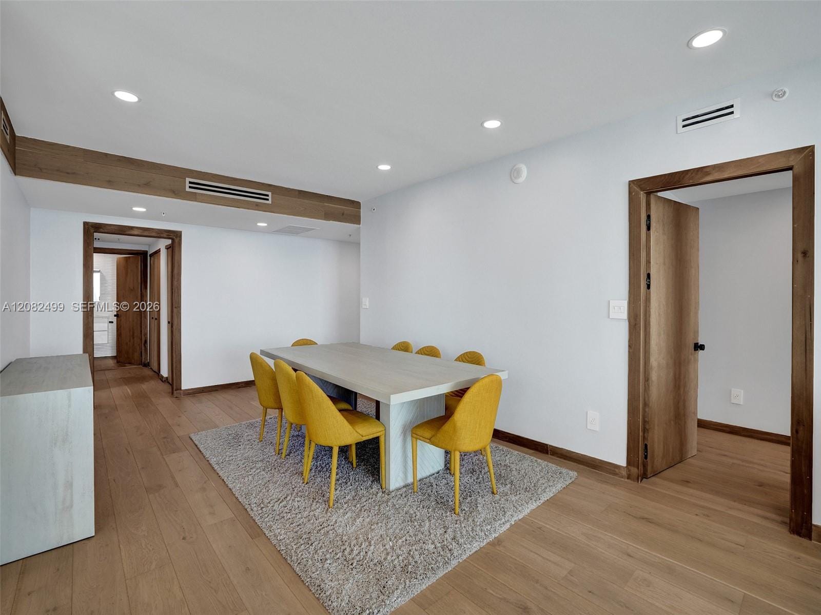 325 S Biscayne Boulevard 1423 — photo 11