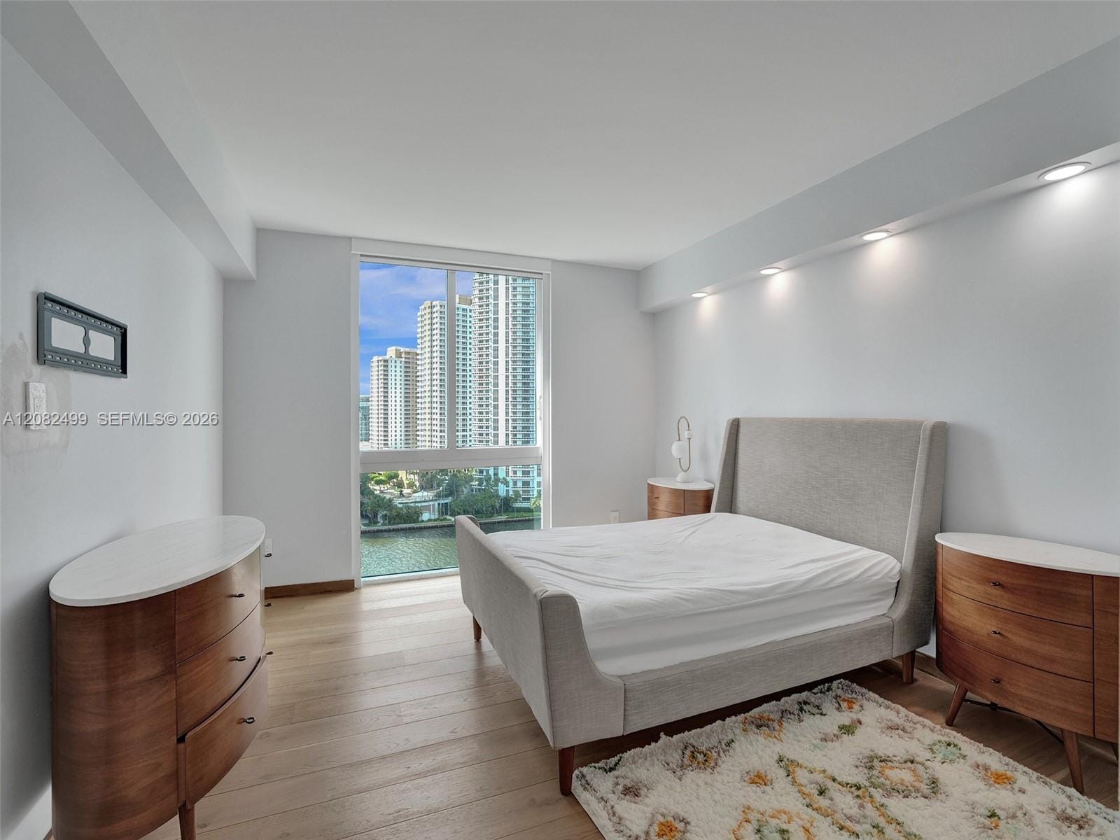 325 S Biscayne Boulevard 1423, Miami, FL 33131 photo 15