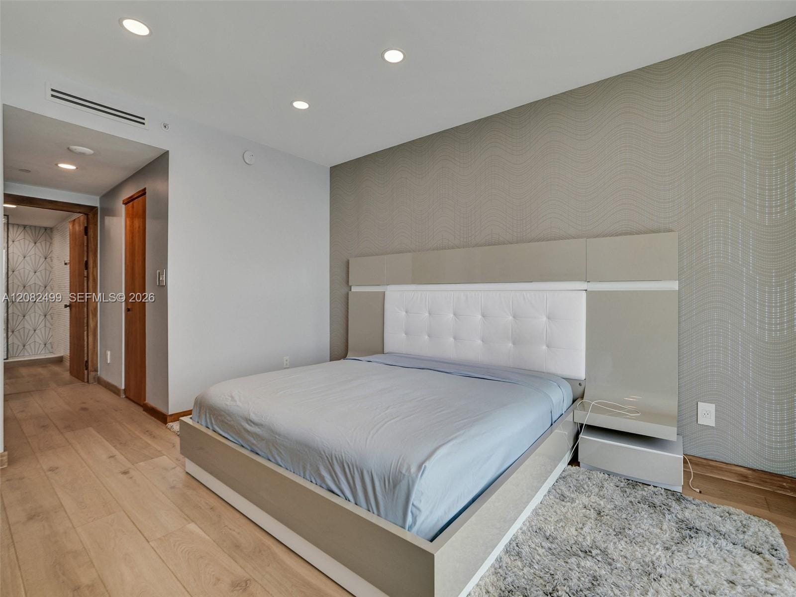 325 S Biscayne Boulevard 1423, Miami, FL 33131 photo 24