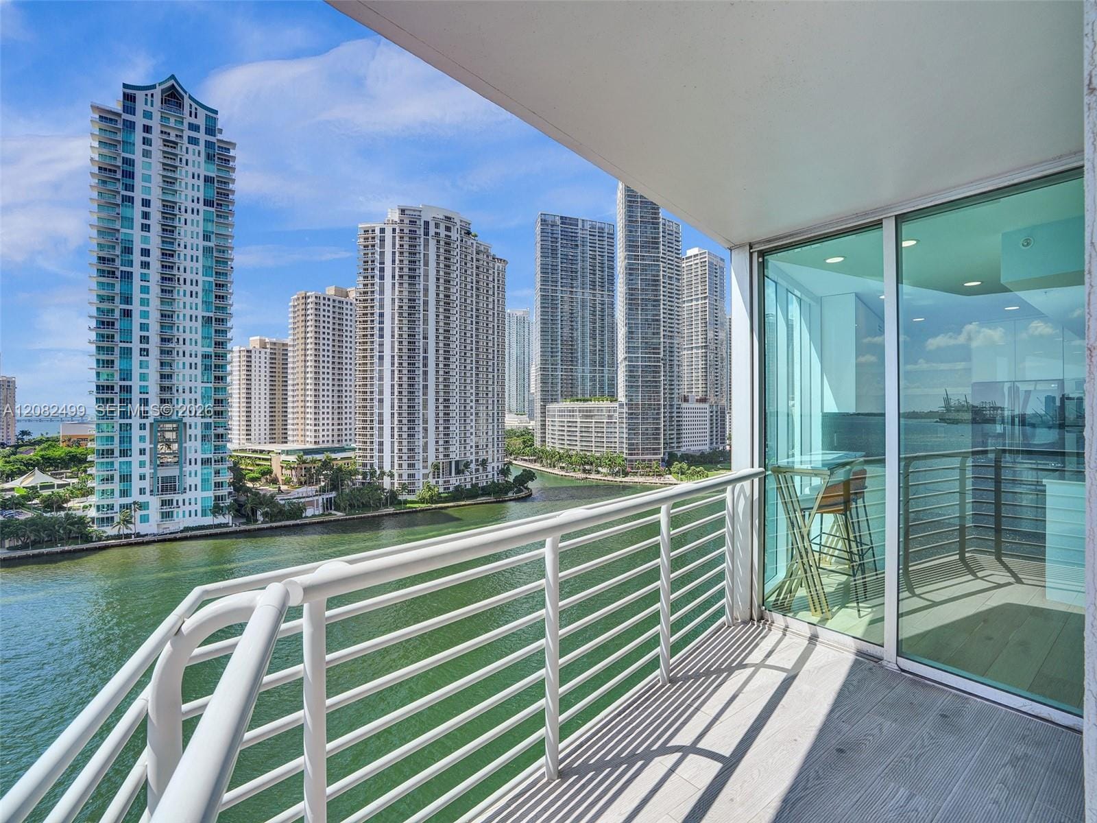325 S Biscayne Boulevard 1423, Miami, FL 33131