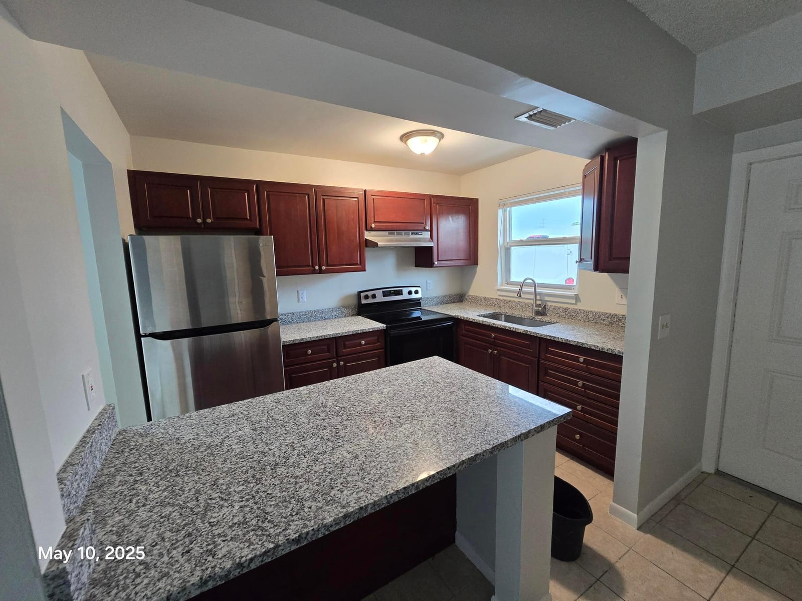 2976 SE BONITA Street — photo 2