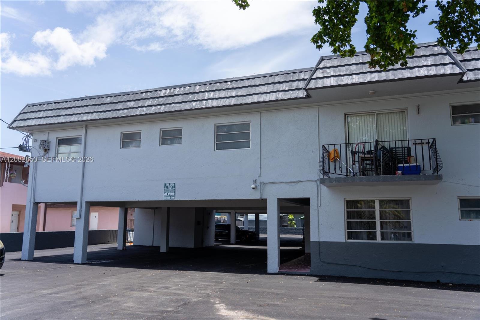 2712 W 10th Avenue 1, Hialeah, FL 33010