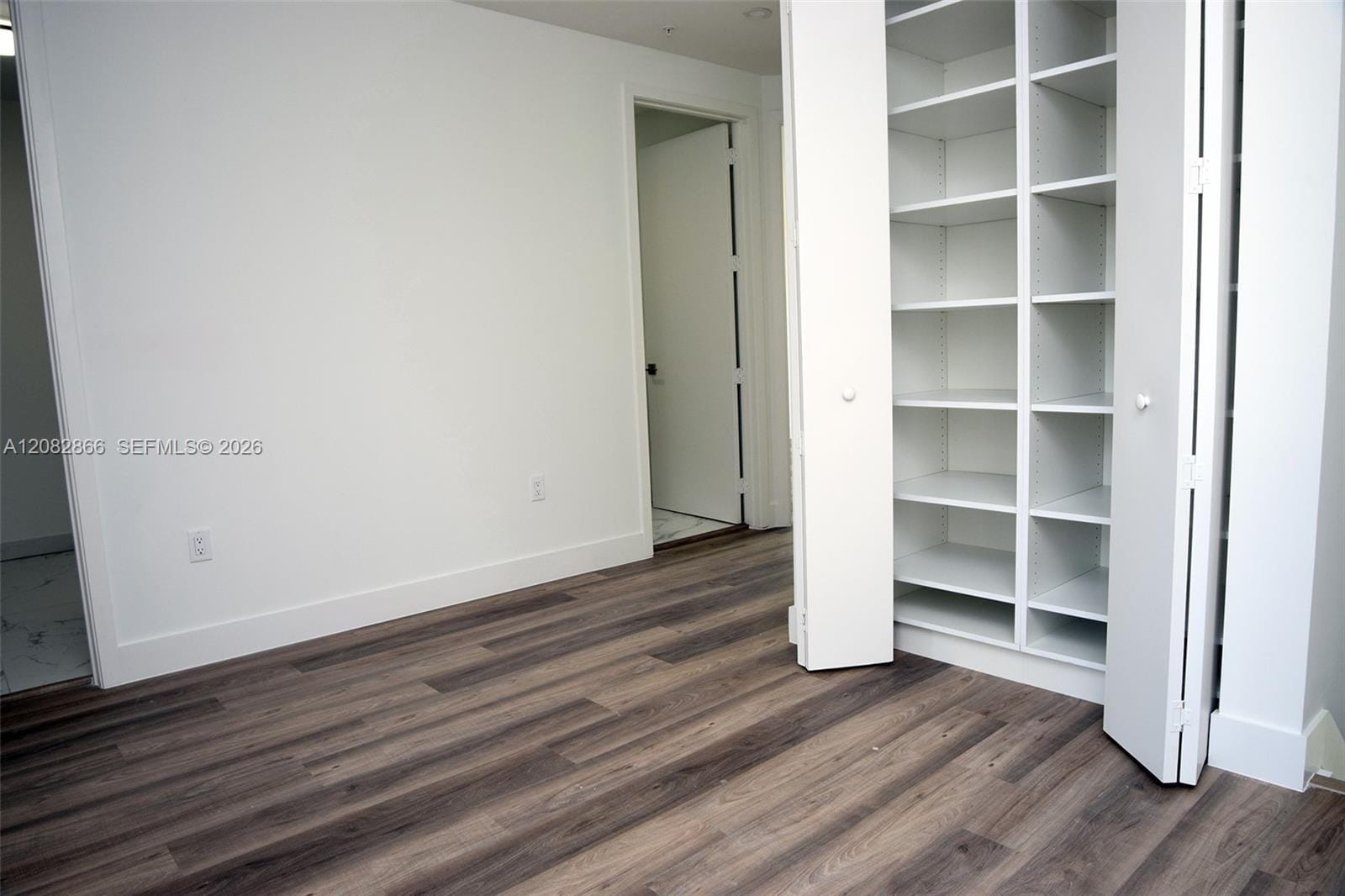 4218 NE 7th Terrace 4 — photo 6