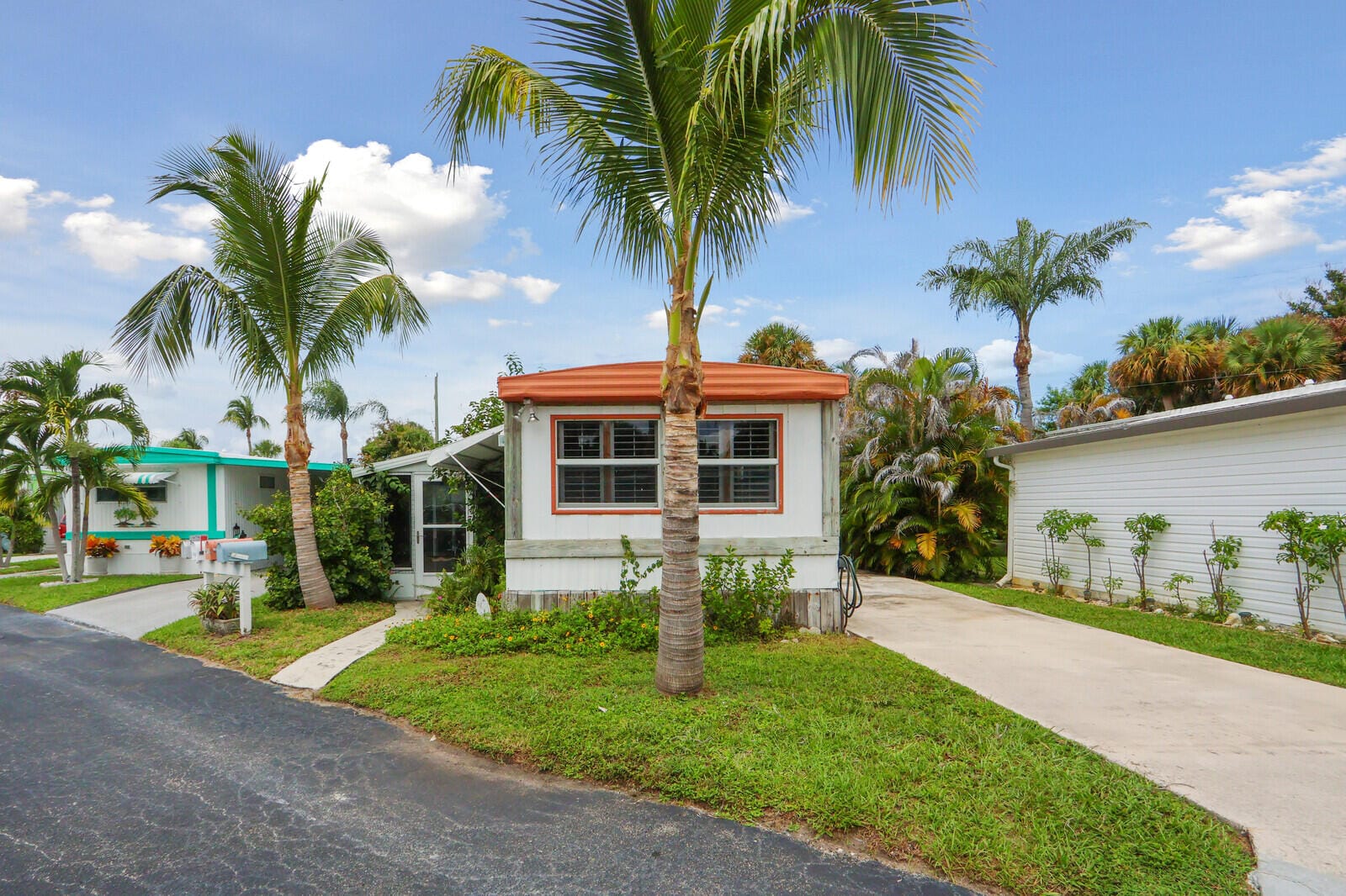 4752 NE BLUE HERON Lane, Jensen Beach, FL 34957 photo 3