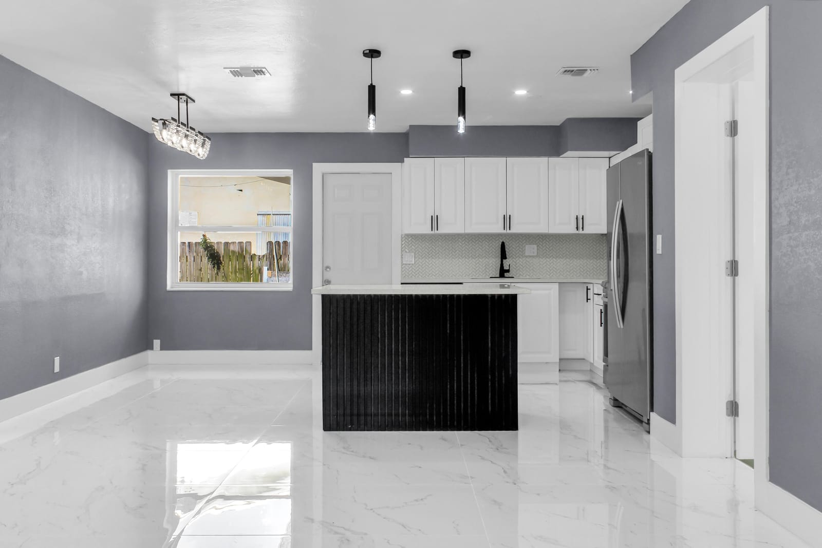 915 SW 3RD Street, Boynton Beach, FL 33435