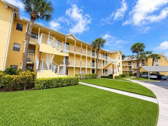 6347 LA COSTA Drive G, Boca Raton, FL 33433