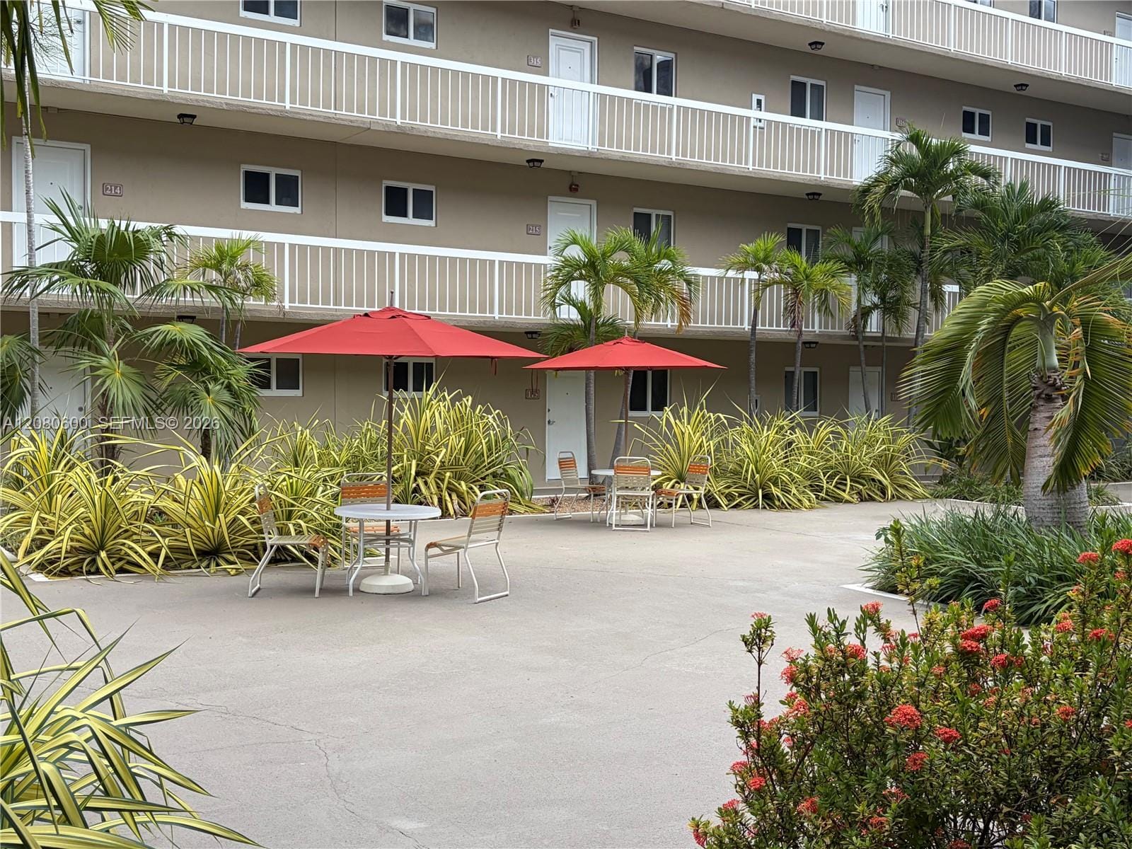 7703 Camino Real A106, Miami, FL 33143