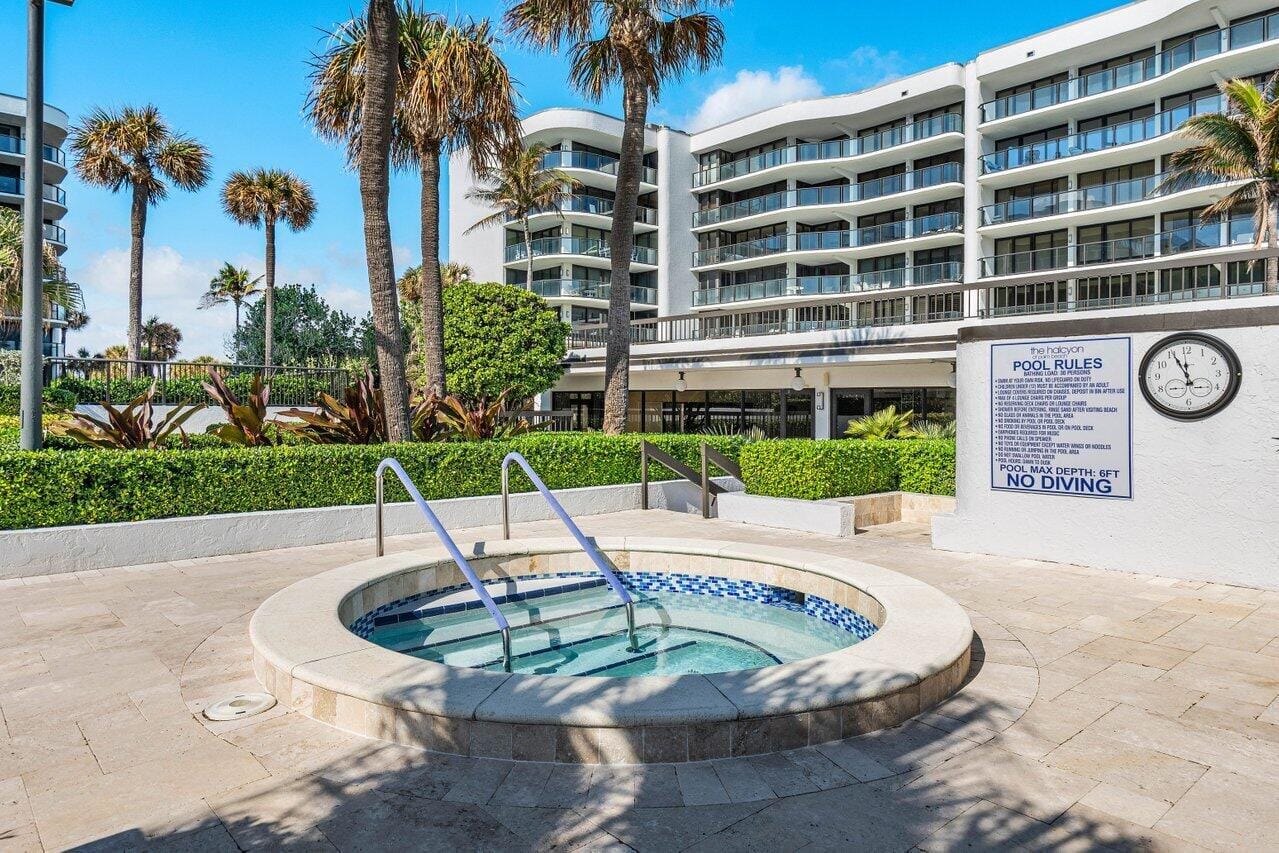 3440 S Ocean Boulevard 304, Palm Beach, FL 33480 photo 21