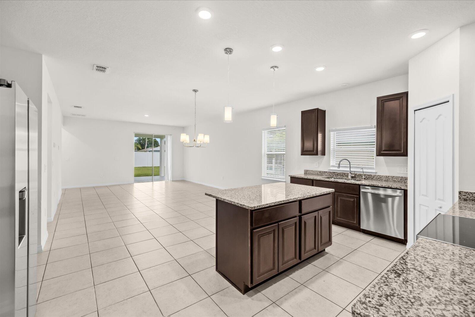 3232 SE Quay Street — photo 8
