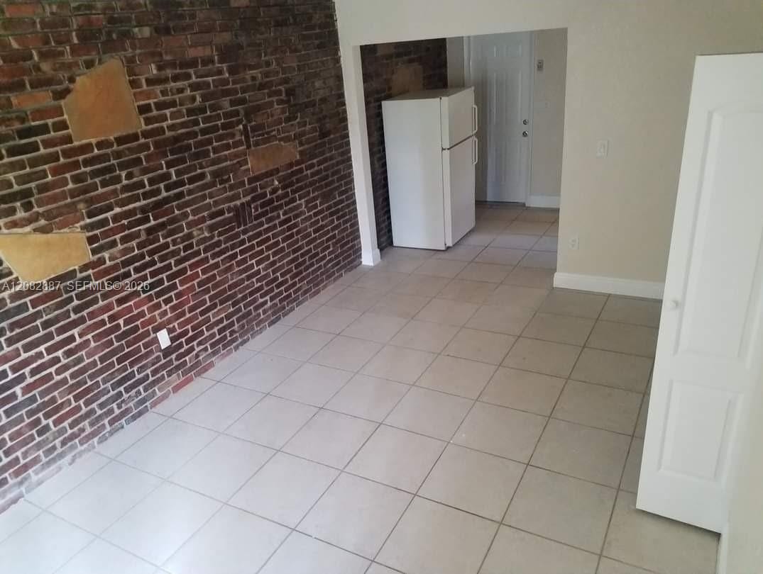 1200 NE 110th Street 3, Miami, FL 33161