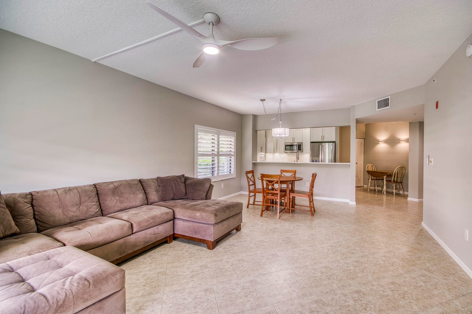 800 Uno Lago Drive 105, Juno Beach, FL 33408 photo 12