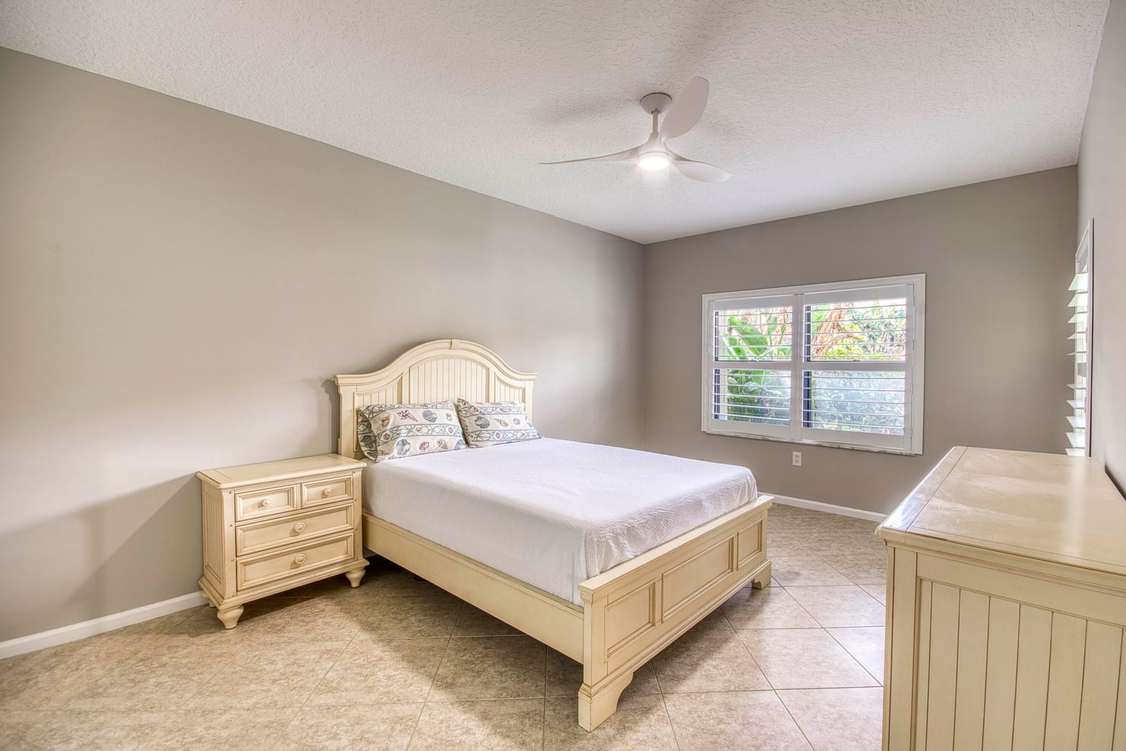 800 Uno Lago Drive 105, Juno Beach, FL 33408 photo 20