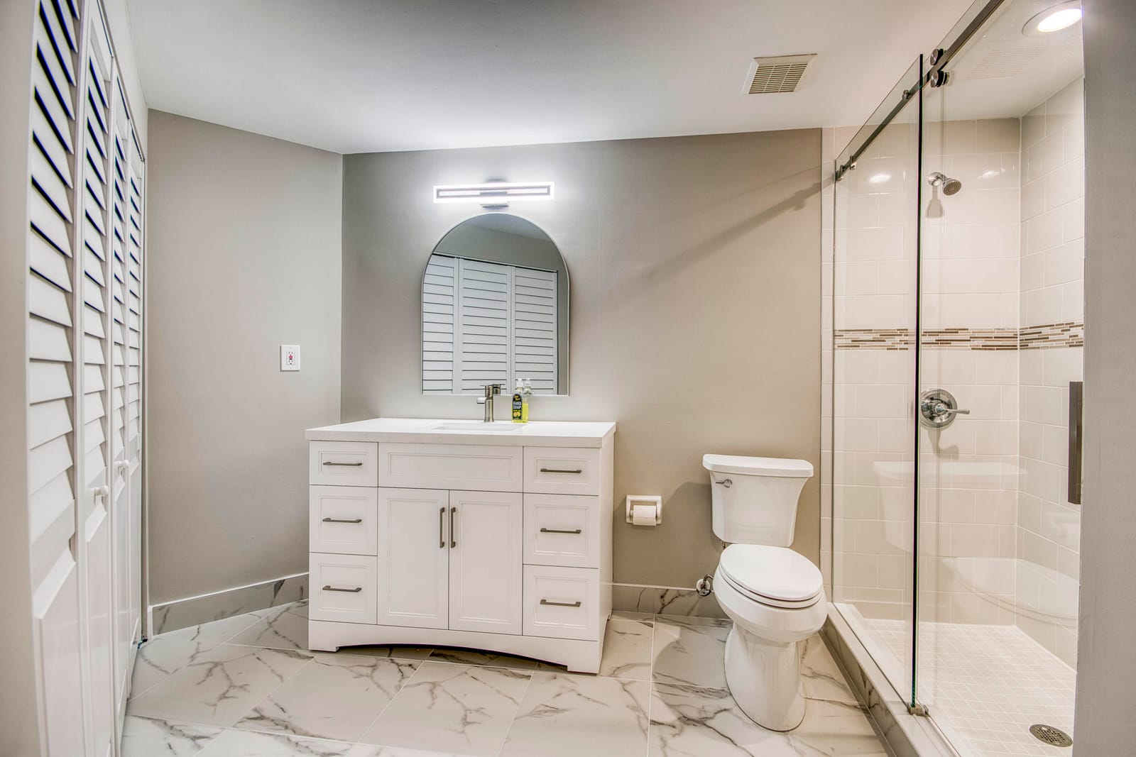 800 Uno Lago Drive 105, Juno Beach, FL 33408 photo 27