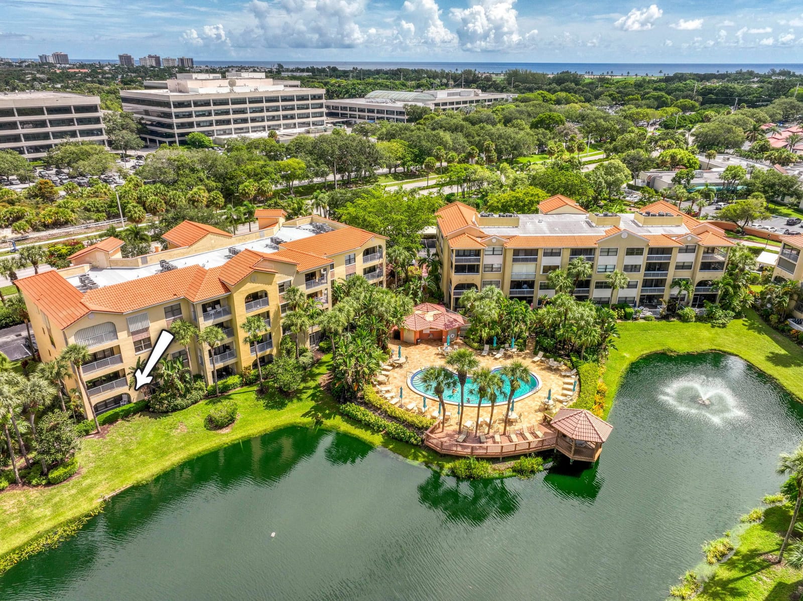 800 Uno Lago Drive 105, Juno Beach, FL 33408