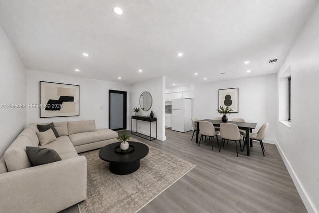 17150 NE 23rd Avenue 10, North Miami Beach, FL 33160
