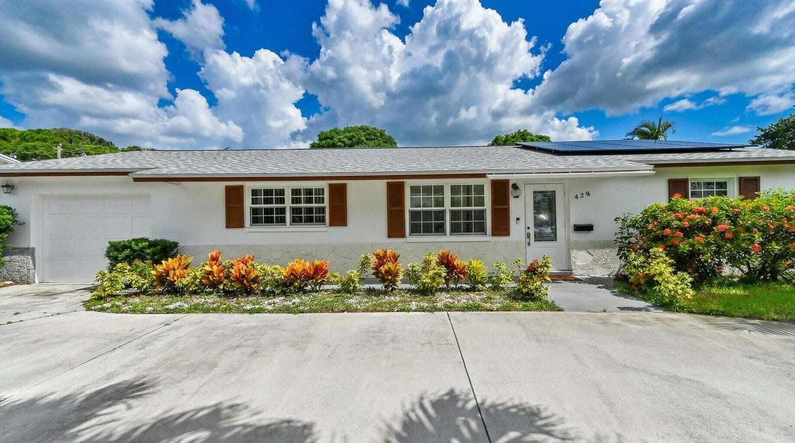 428 ALEMEDA Drive, Palm Springs, FL 33461 photo 2