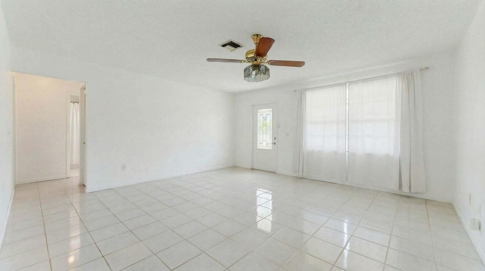 428 ALEMEDA Drive, Palm Springs, FL 33461 photo 7