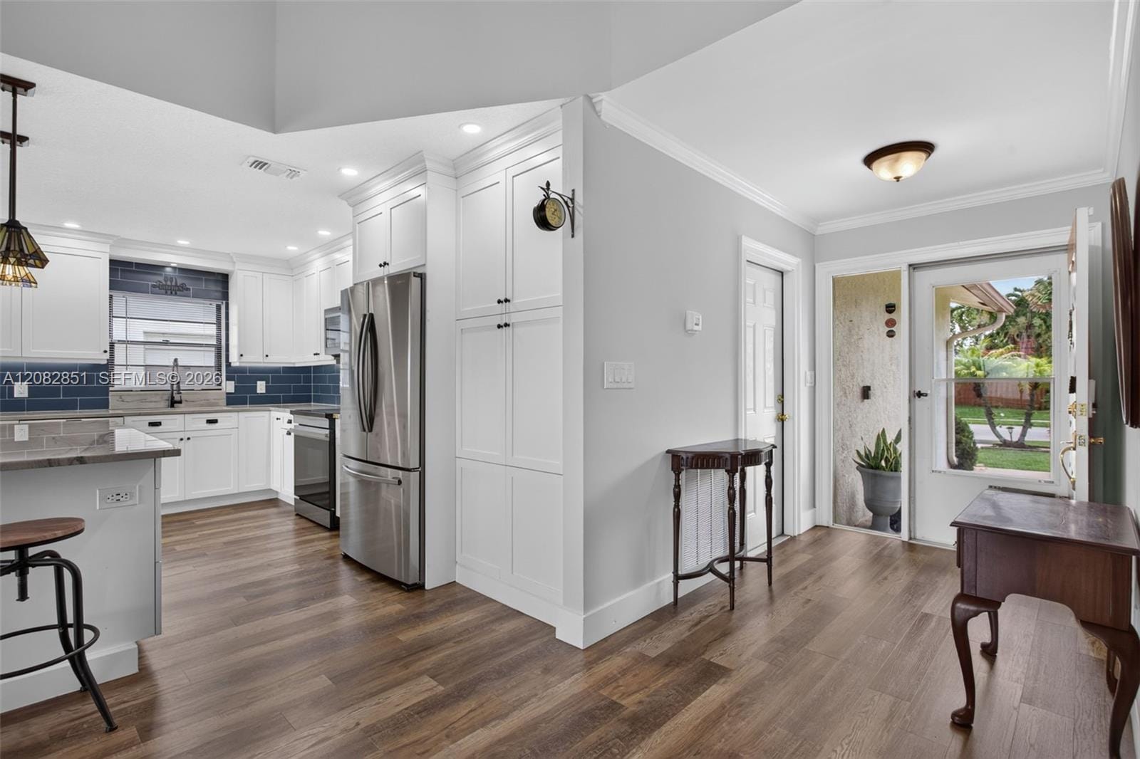 7913 NW 20th Street — photo 2