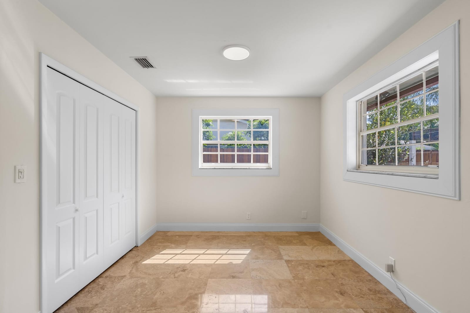 930 SE 10TH Court, Pompano Beach, FL 33060 photo 19