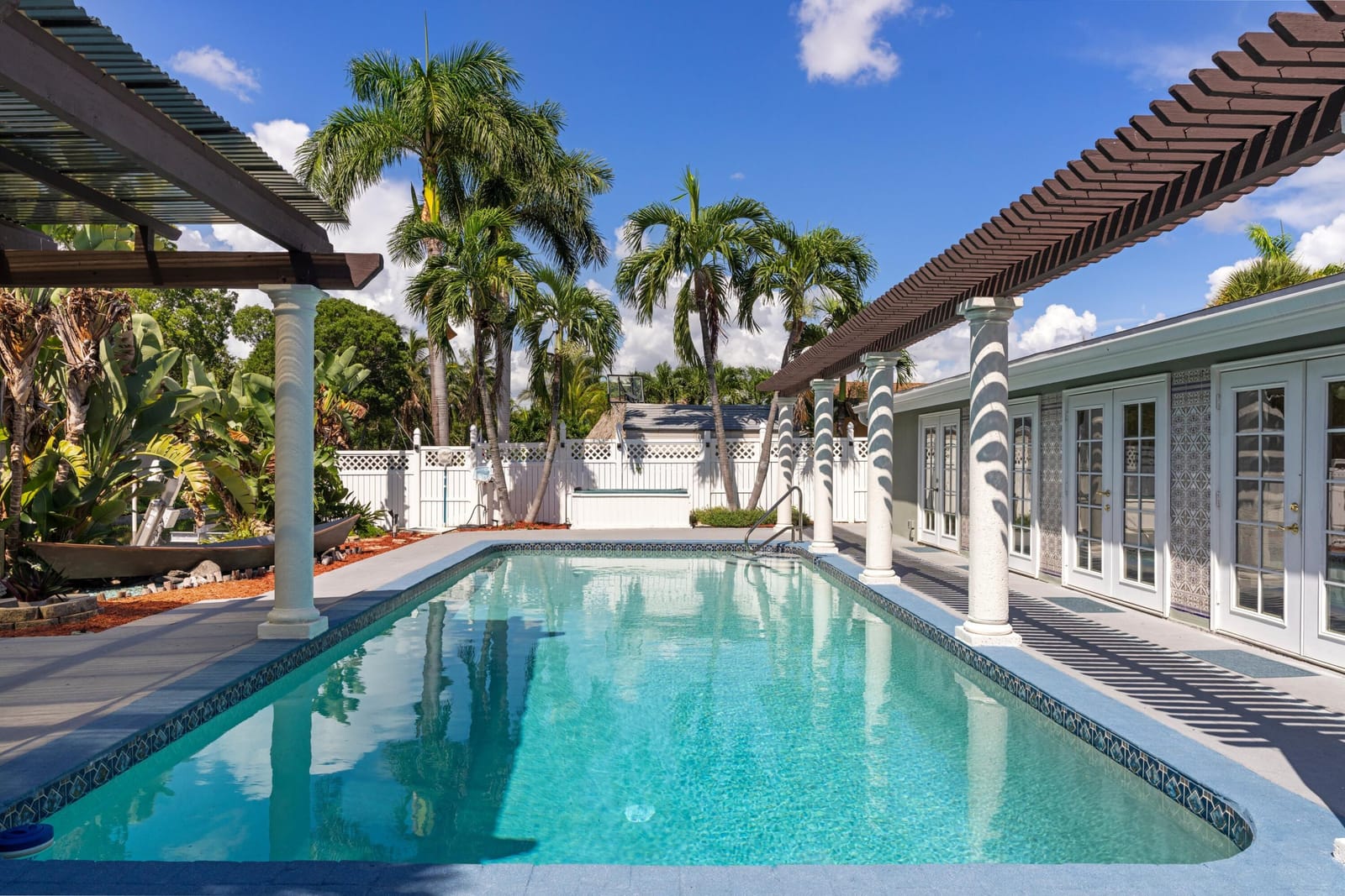 930 SE 10TH Court, Pompano Beach, FL 33060 photo 24