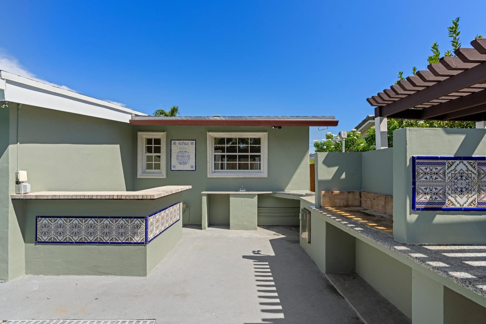 930 SE 10TH Court, Pompano Beach, FL 33060 photo 28