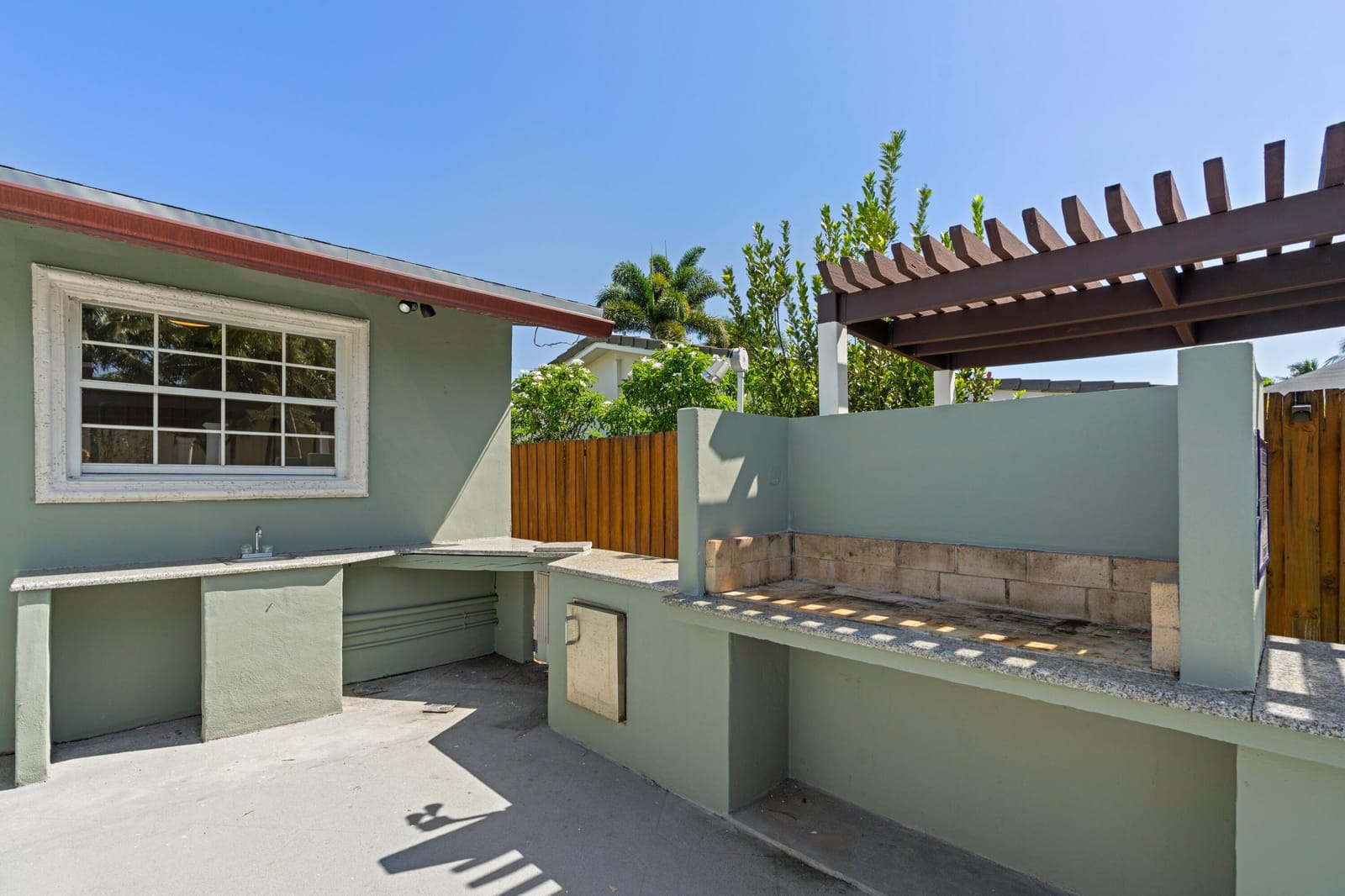 930 SE 10TH Court, Pompano Beach, FL 33060 photo 29