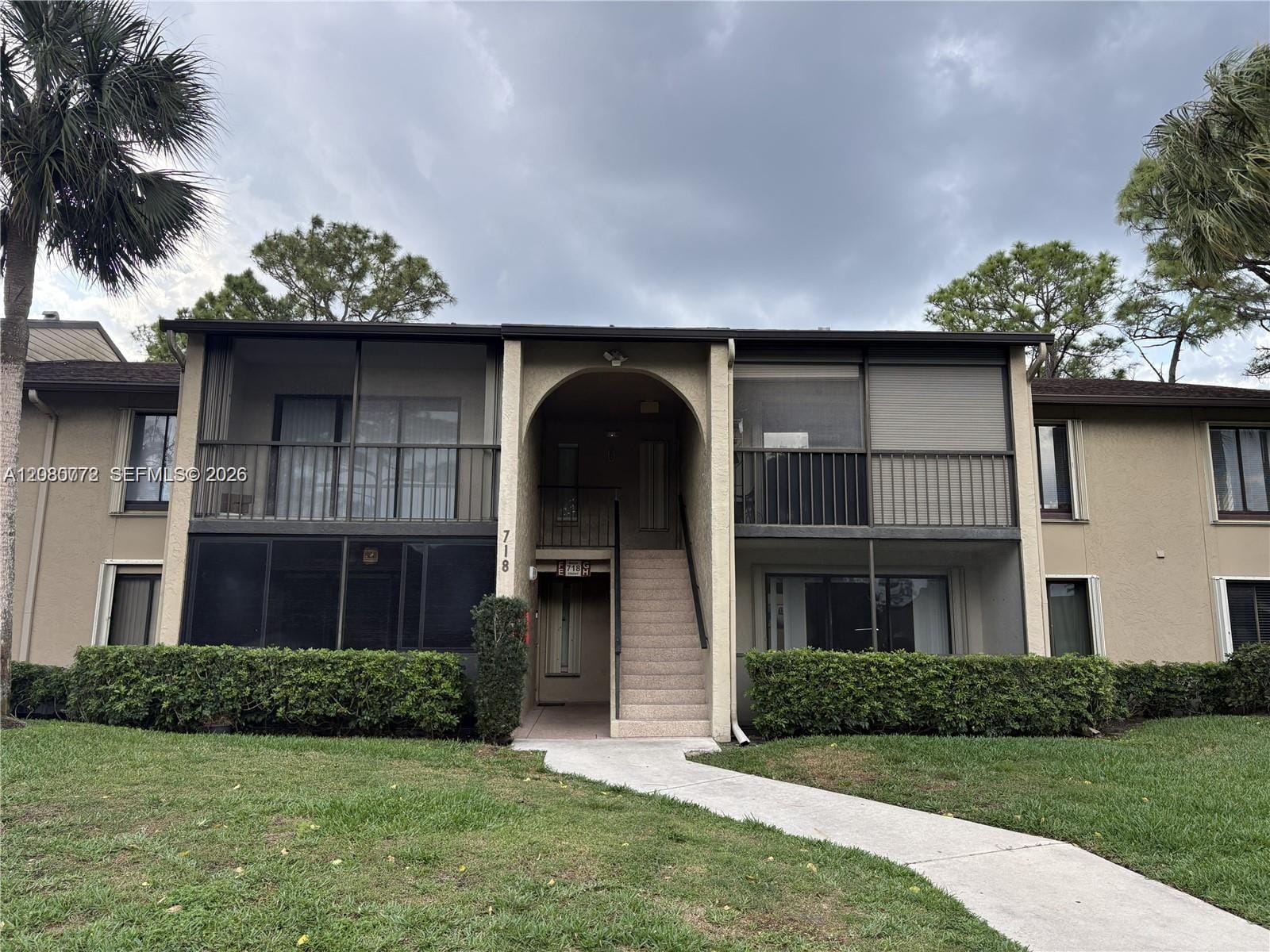 718 Sunny Pine Way F2, Greenacres, FL 33415